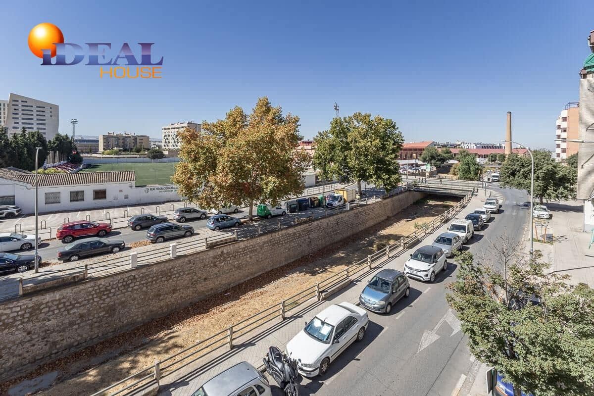 4 soverom Hus til salgs i Granada by med garasje - € 470 000 (Ref: 9434435)