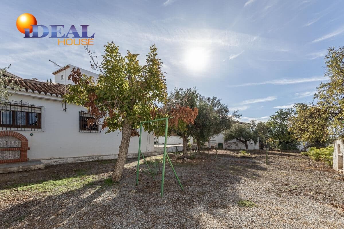 4 makuuhuone Huvila myytävänä paikassa Granada kaupunki mukana uima-altaan 
autotalli - 470 000 € (Ref: 9434436)