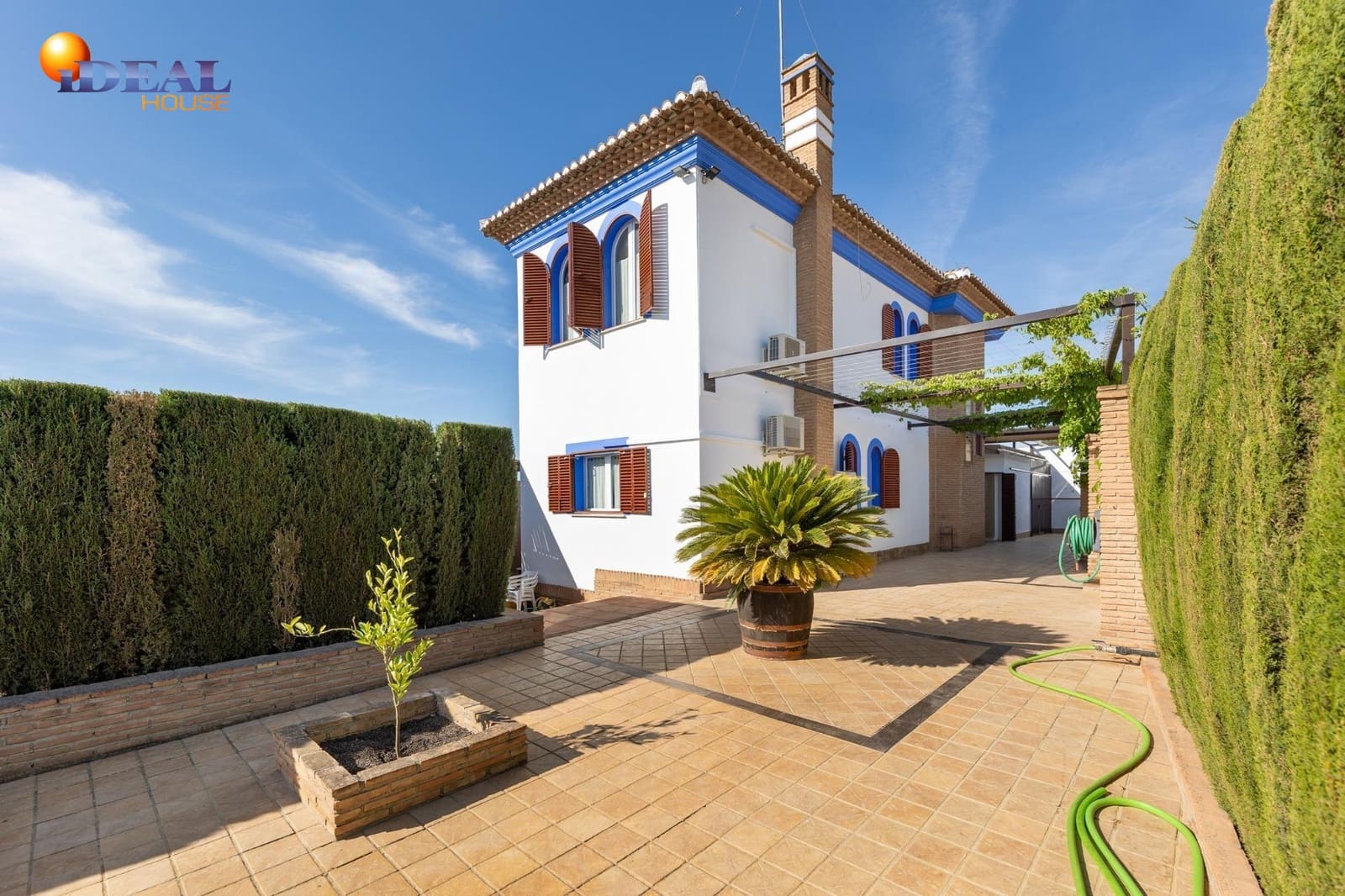 4 soverom Villa til salgs i Las Gabias med garasje - € 495 000 (Ref: 9434437)