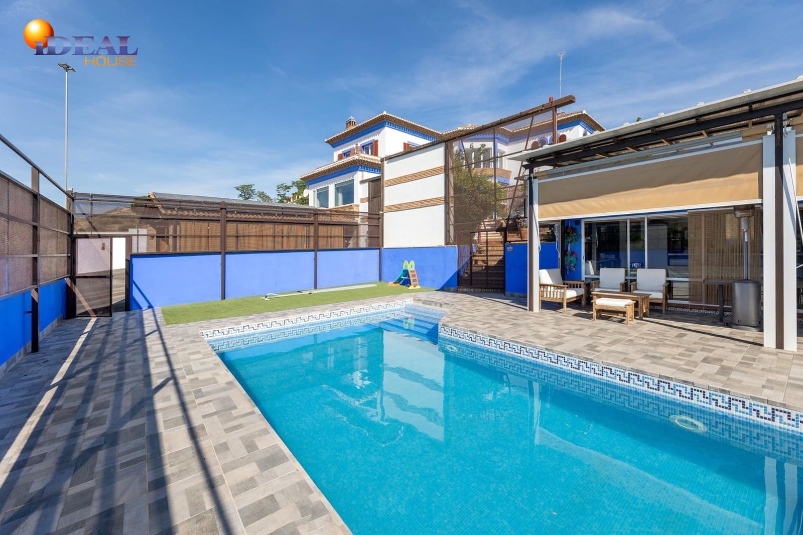 4 soverom Villa til salgs i Las Gabias med garasje - € 495 000 (Ref: 9434437)