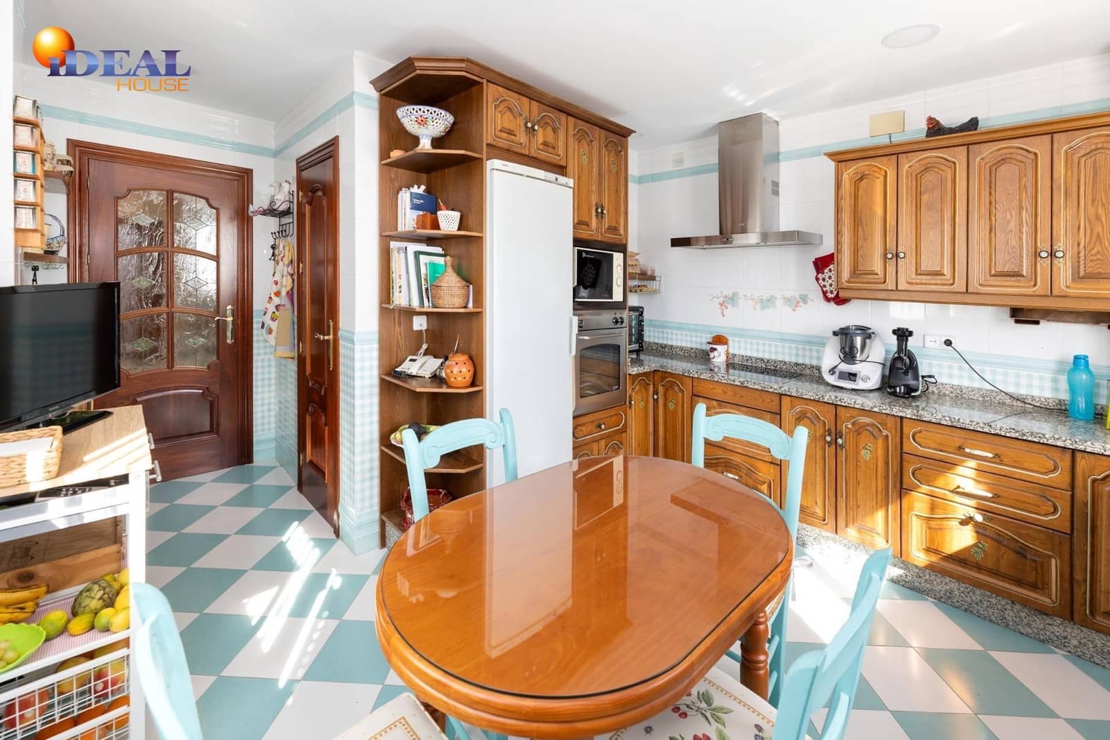 4 soverom Villa til salgs i Las Gabias med garasje - € 495 000 (Ref: 9434437)