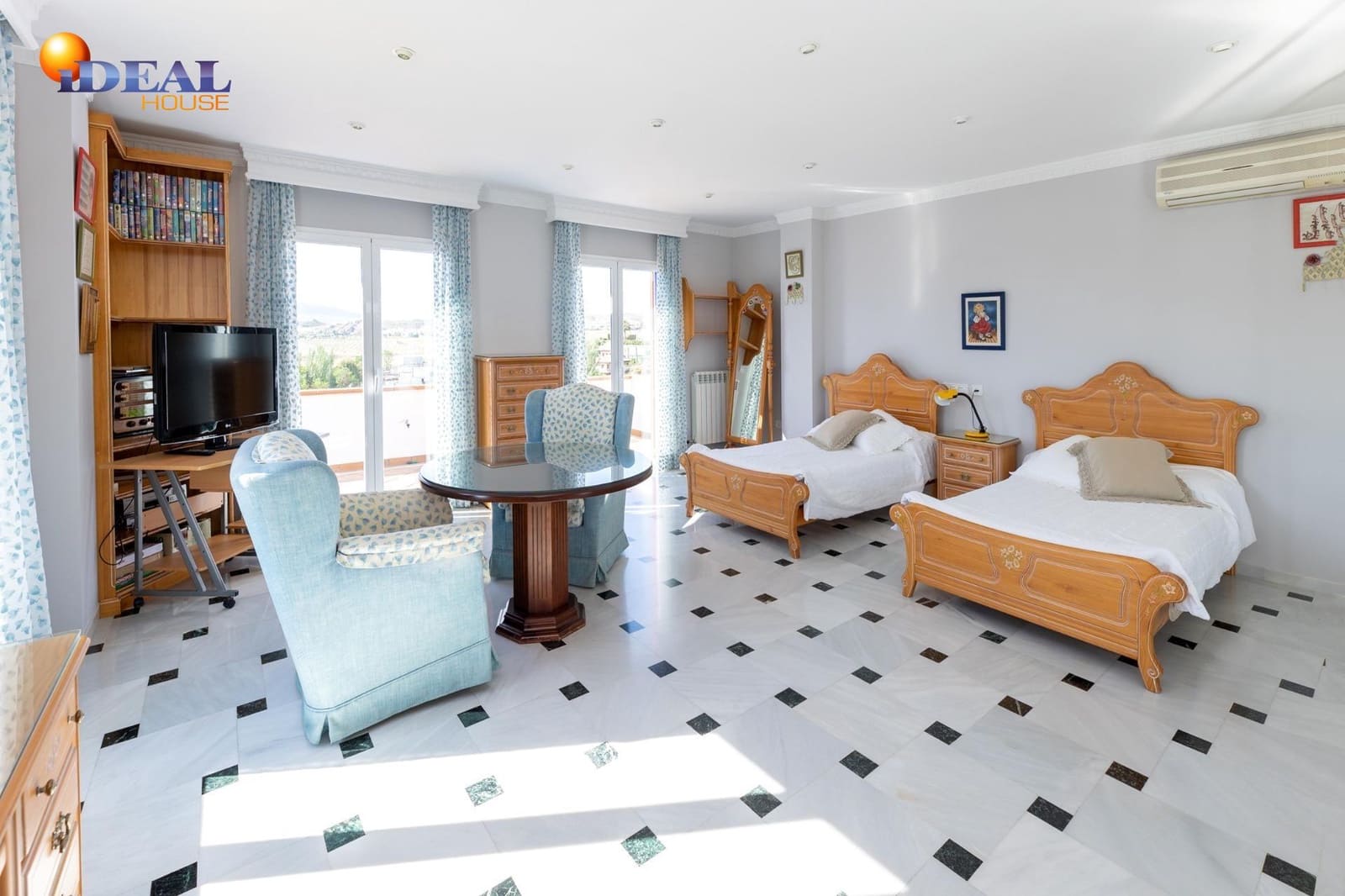 4 soverom Villa til salgs i Las Gabias med garasje - € 495 000 (Ref: 9434437)