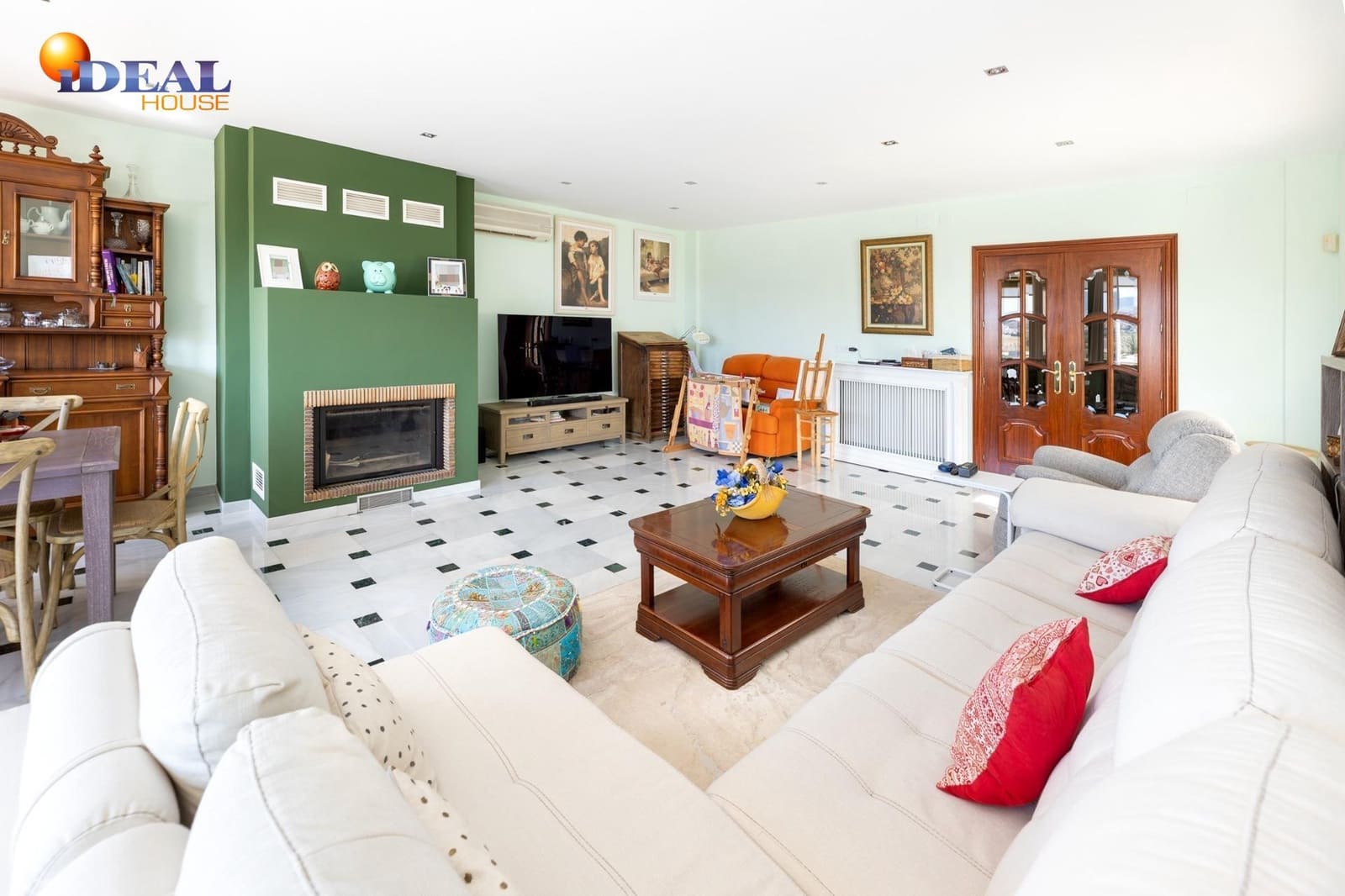 4 soverom Villa til salgs i Las Gabias med garasje - € 495 000 (Ref: 9434437)