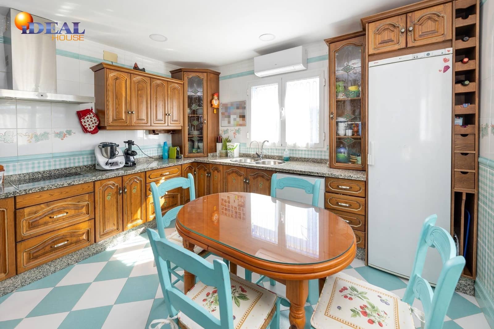 4 soverom Villa til salgs i Las Gabias med garasje - € 495 000 (Ref: 9434437)