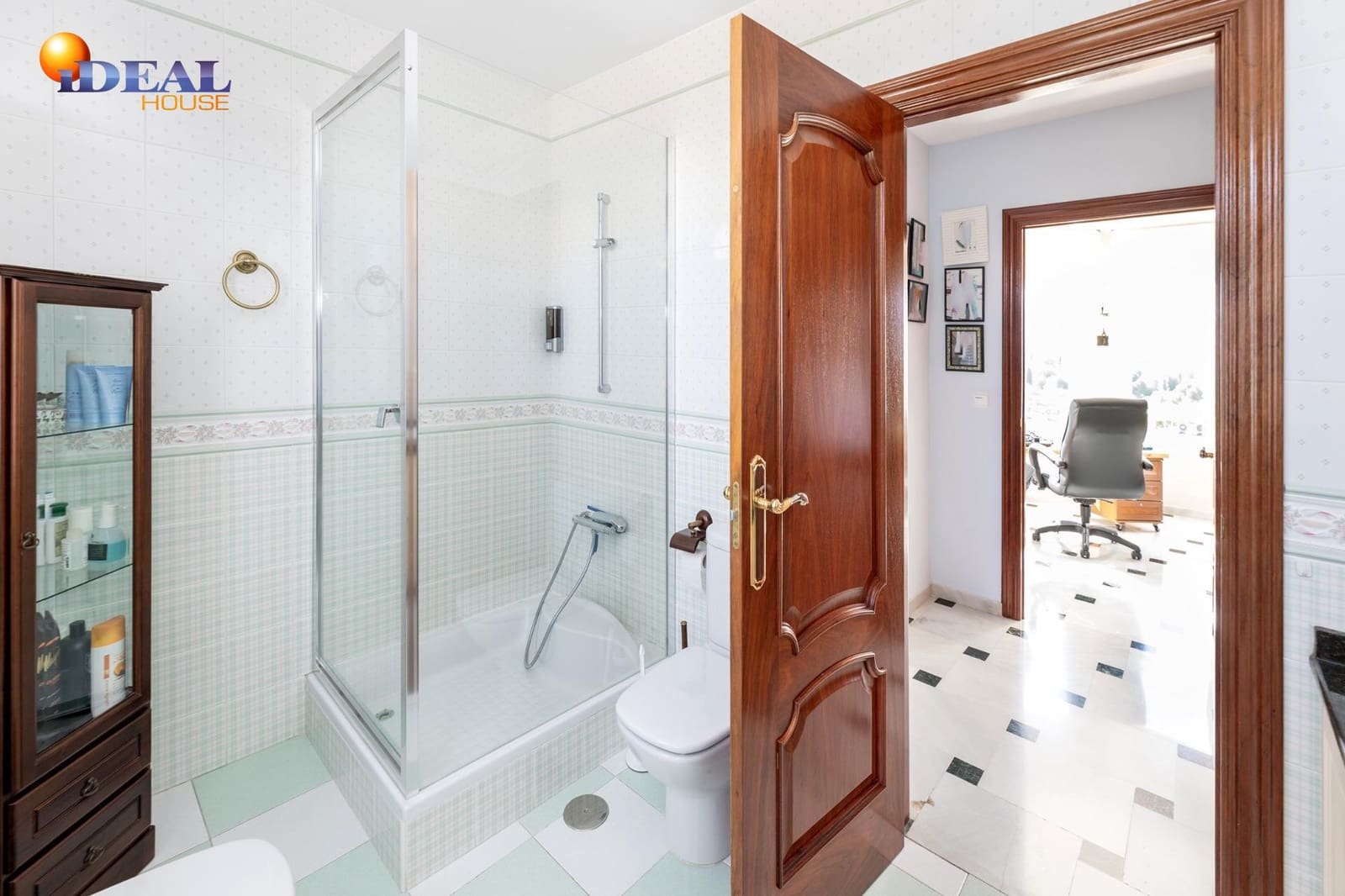 4 soverom Villa til salgs i Las Gabias med garasje - € 495 000 (Ref: 9434437)