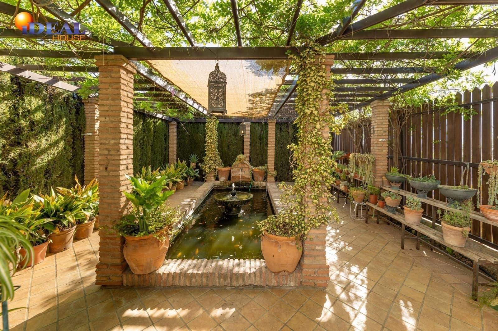 4 soverom Villa til salgs i Las Gabias med garasje - € 495 000 (Ref: 9434437)