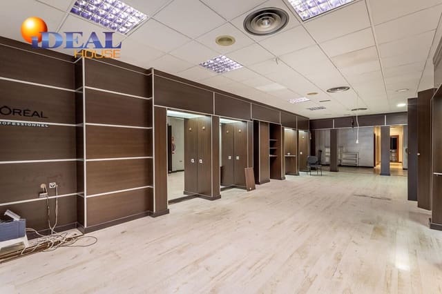 Kommersiell till salu i Granada stad - 395 000 € (Ref: 9434438)