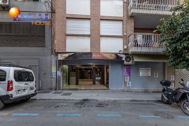 Kommersiell till salu i Granada stad - 395 000 € (Ref: 9434438)