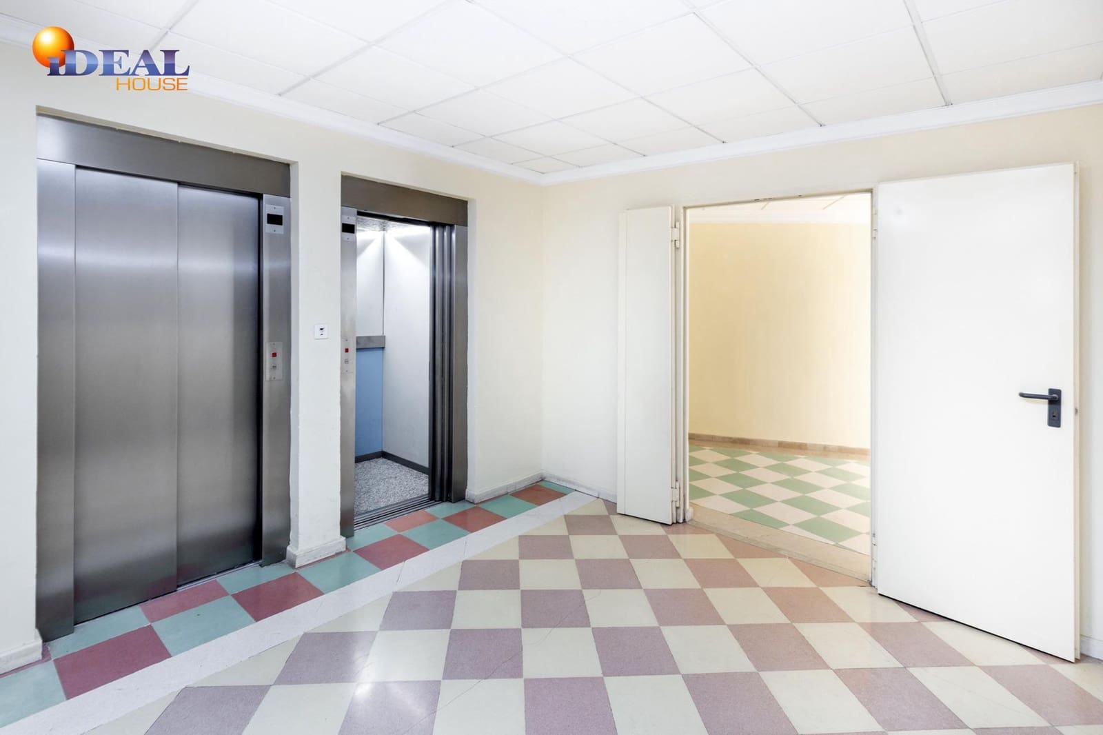 1 sypialnia Studio na sprzedaż w Miasto Grenada z basenem - 135 000 € (Ref: 9434439)