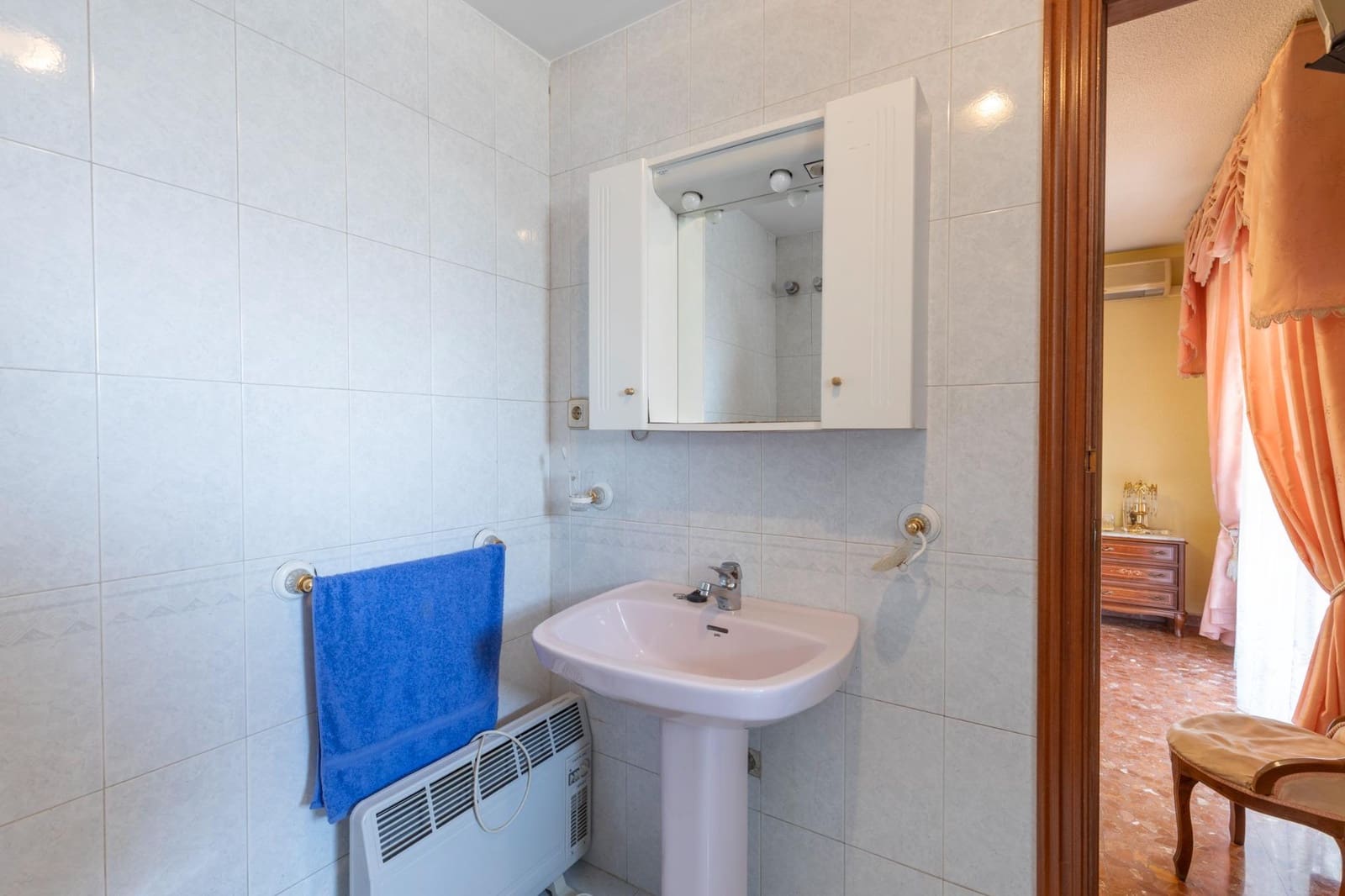 5 quarto Moradia em Banda para venda em Maracena com garagem - 285 000 € (Ref: 9434440)