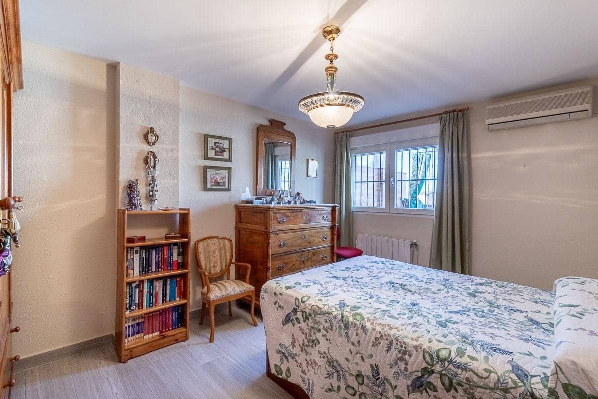 4 chambre Penthouse à vendre à Grenade ville - 420 000 € (Ref: 9434443)