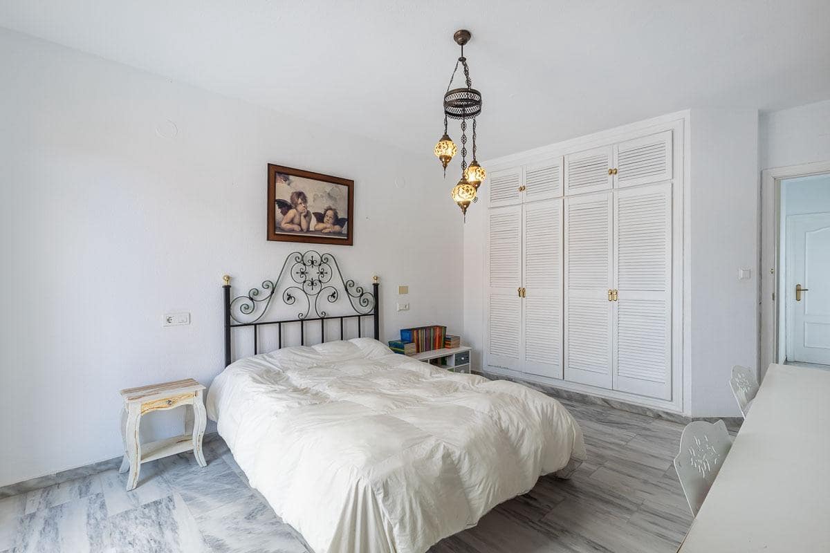 4 chambre Maison de Ville à vendre à Jun - 240 000 € (Ref: 9434444)