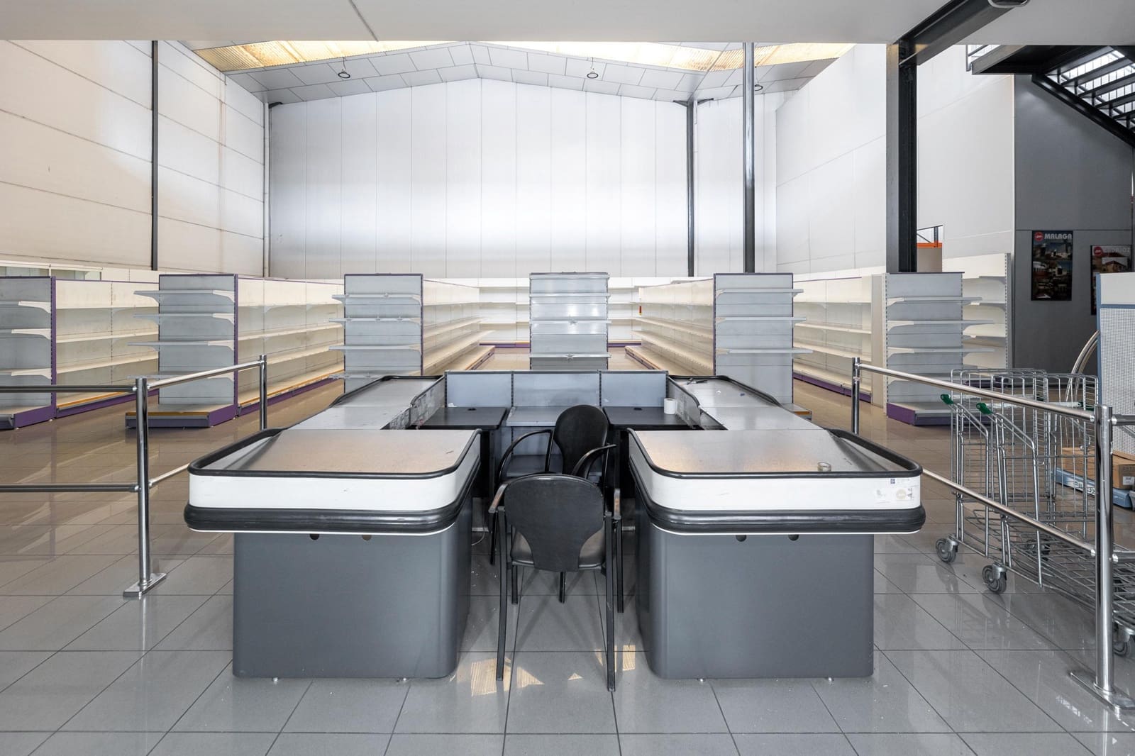 Business for sale in Peligros - € 440,000 (Ref: 9434445)