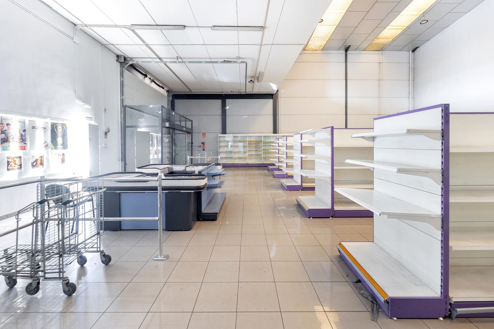 Business for sale in Peligros - € 440,000 (Ref: 9434445)