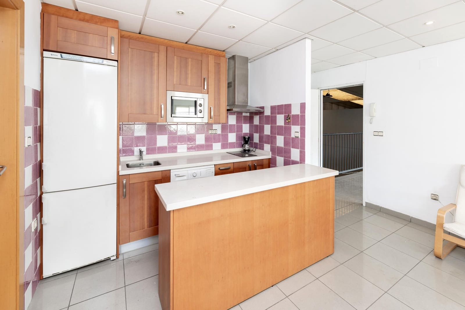 Business for sale in Peligros - € 440,000 (Ref: 9434445)