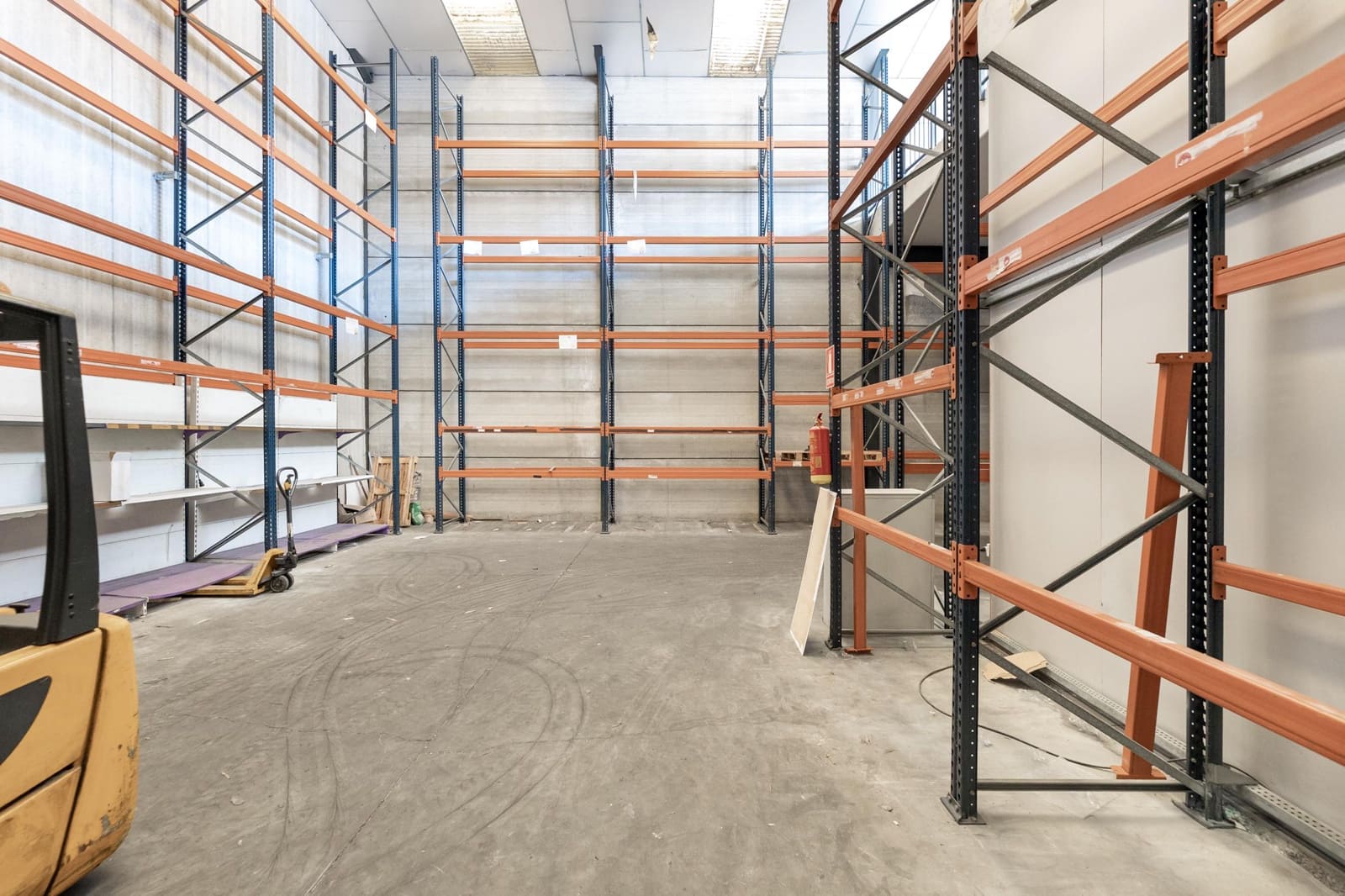 Business for sale in Peligros - € 440,000 (Ref: 9434445)