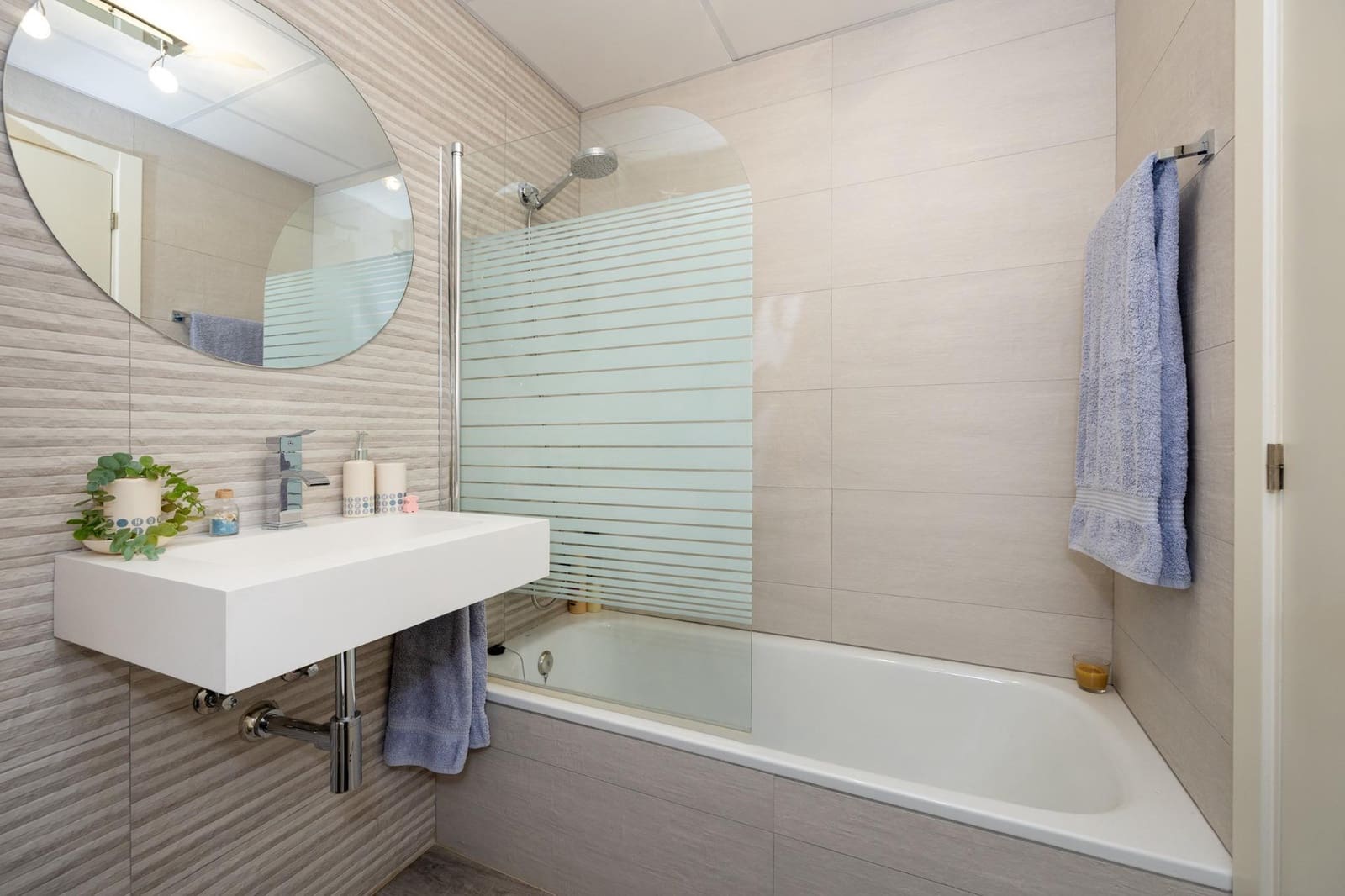 3 bedroom Flat for sale in Atarfe with pool garage - € 235,000 (Ref: 9434446)