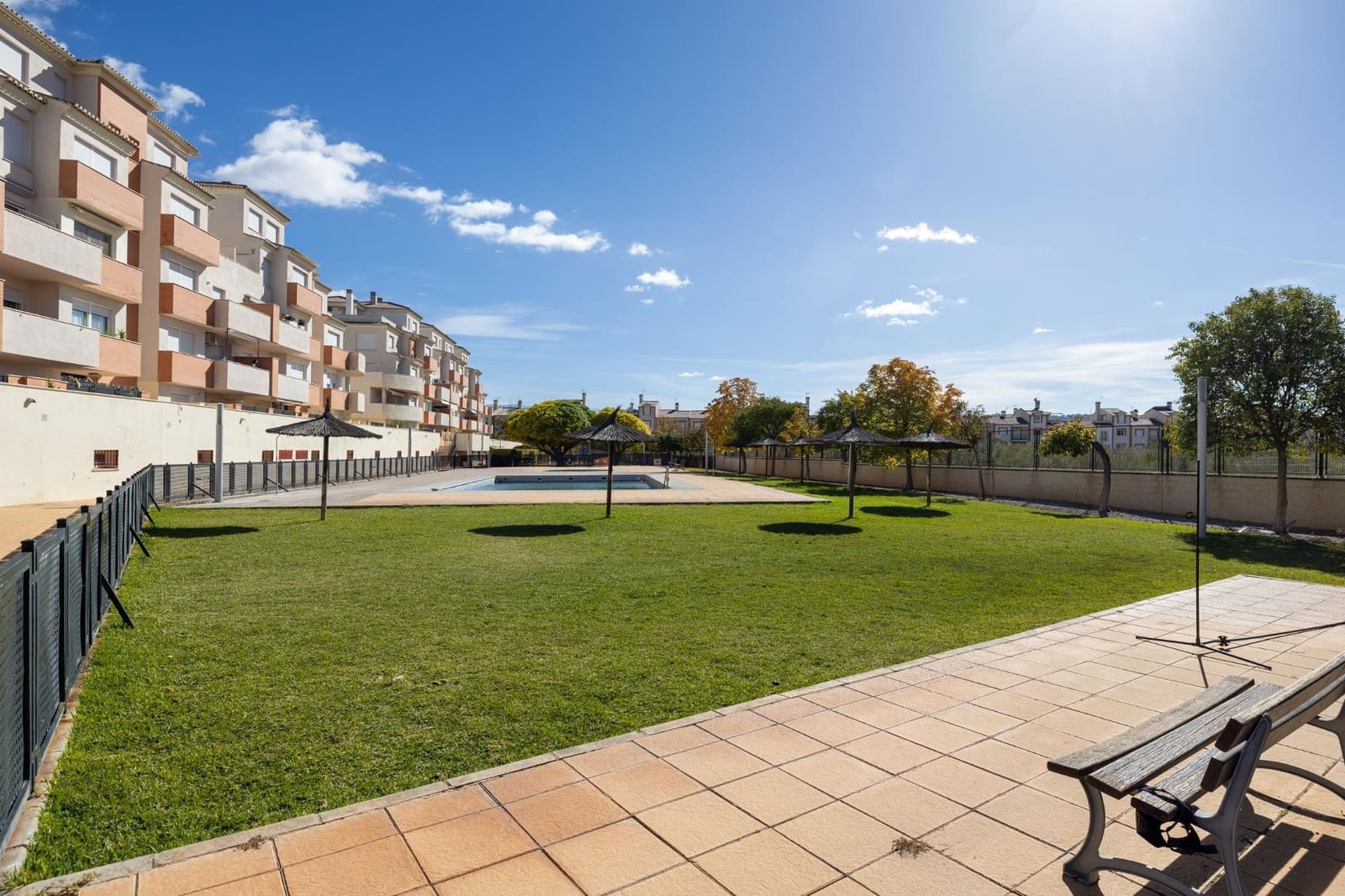 3 bedroom Flat for sale in Atarfe with pool garage - € 235,000 (Ref: 9434446)