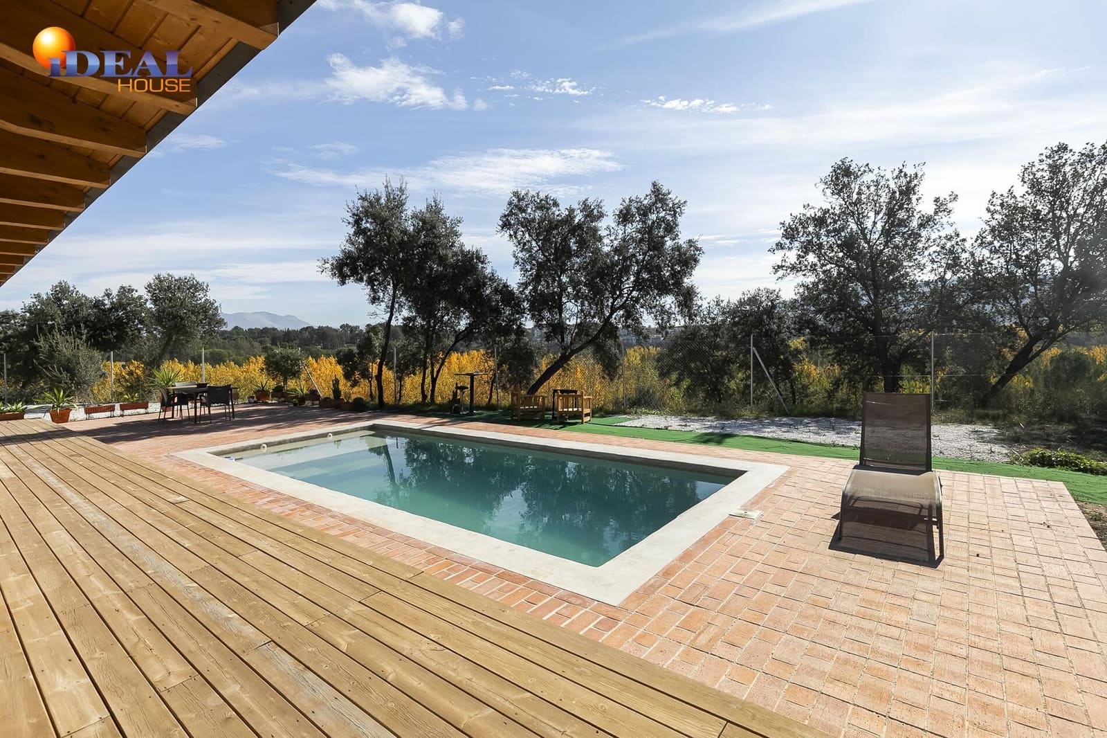 2 bedroom Finca/Country House for sale in Maracena with pool - € 393,000 (Ref: 9434447)