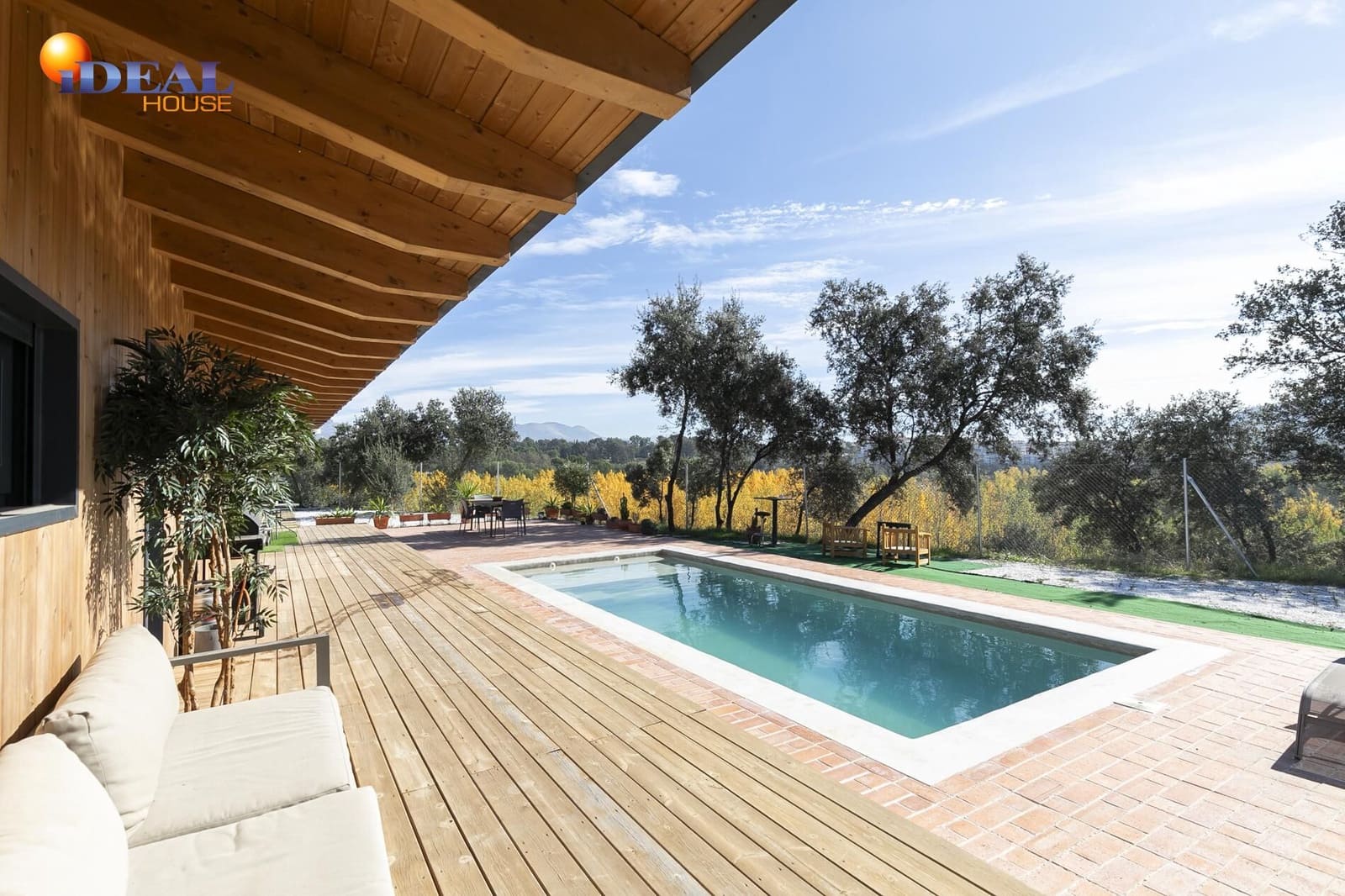 2 bedroom Finca/Country House for sale in Maracena with pool - € 393,000 (Ref: 9434447)