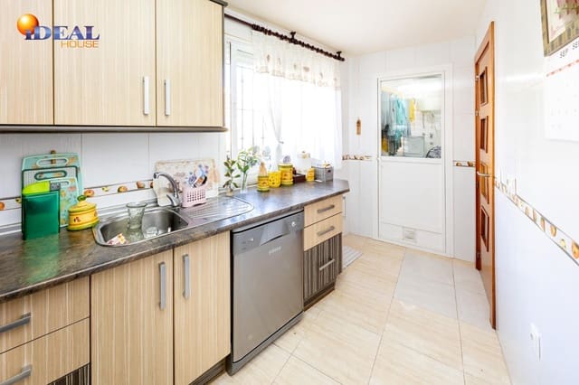 2 camera da letto Appartamento in vendita in Cúllar Vega con garage - 135.000 € (Rif: 9434451)