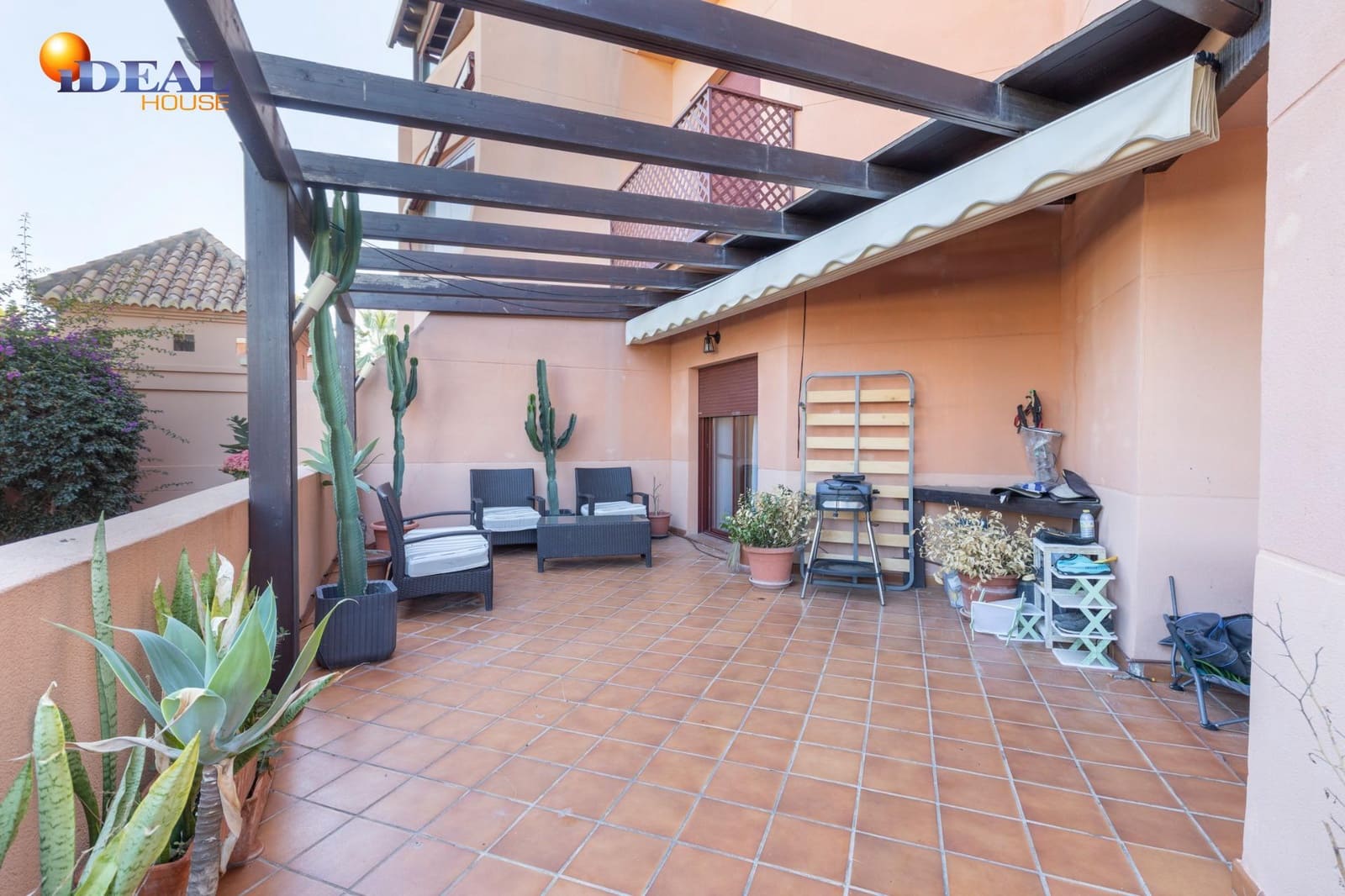 2 bedroom Flat for sale in Motril with pool - € 330,000 (Ref: 9434452)