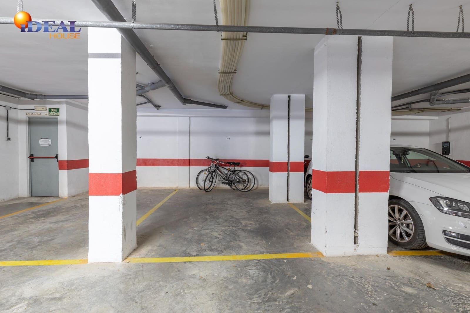 2 bedroom Flat for sale in Motril with pool - € 330,000 (Ref: 9434452)