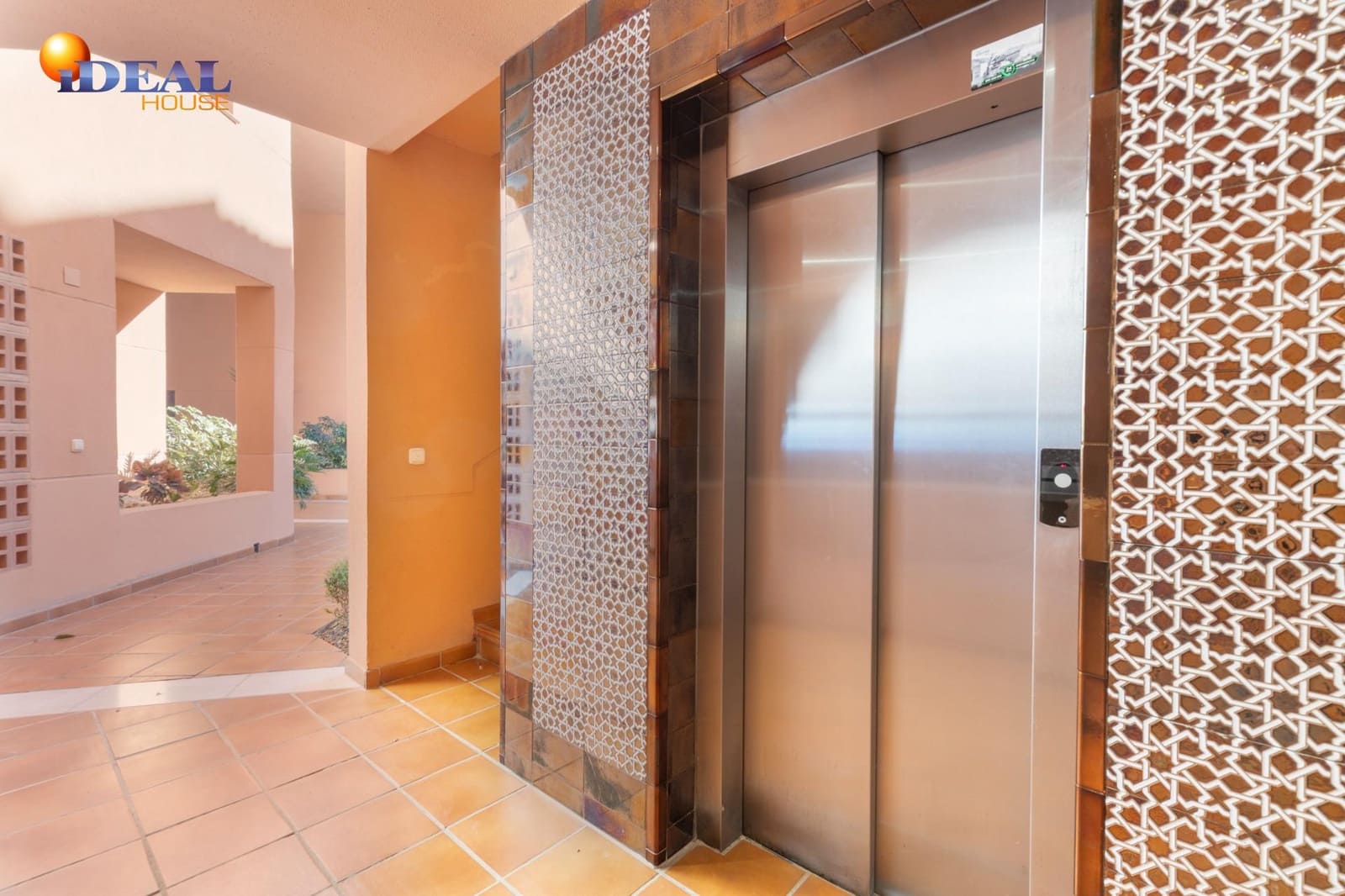 2 bedroom Flat for sale in Motril with pool - € 330,000 (Ref: 9434452)