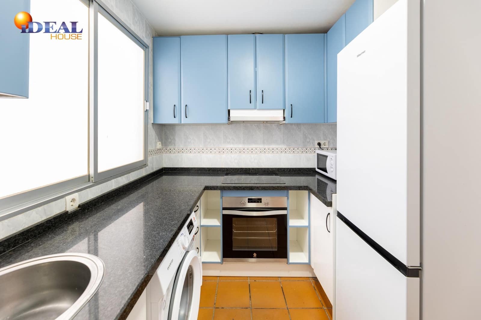 2 bedroom Flat for sale in Granada city - € 215,000 (Ref: 9434454)