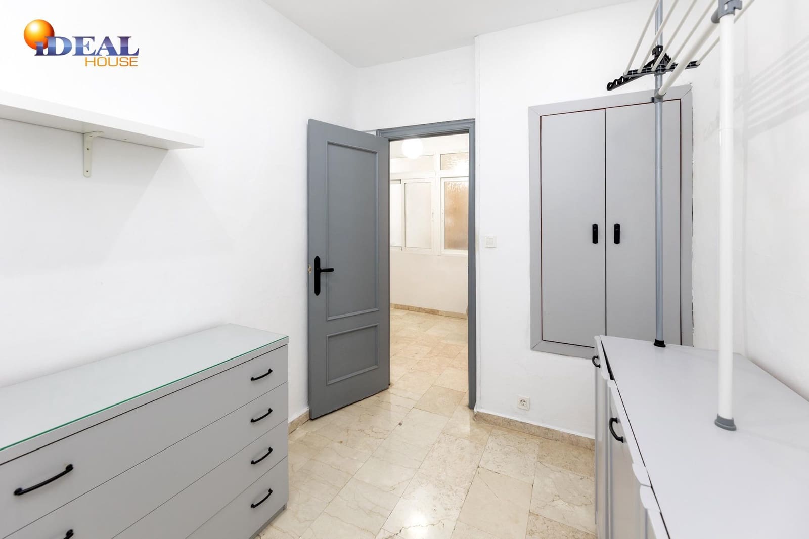 2 bedroom Flat for sale in Granada city - € 215,000 (Ref: 9434454)