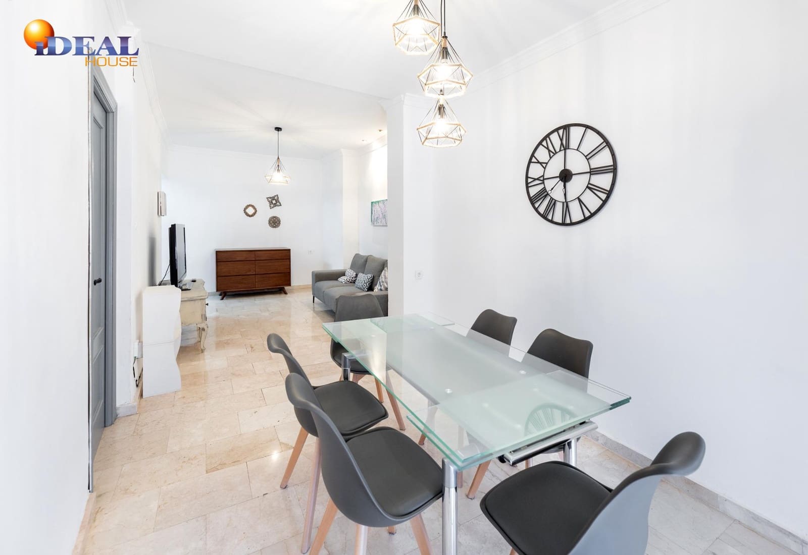 2 bedroom Flat for sale in Granada city - € 215,000 (Ref: 9434454)