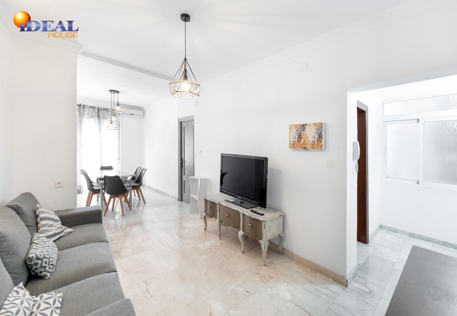 2 bedroom Flat for sale in Granada city - € 215,000 (Ref: 9434454)