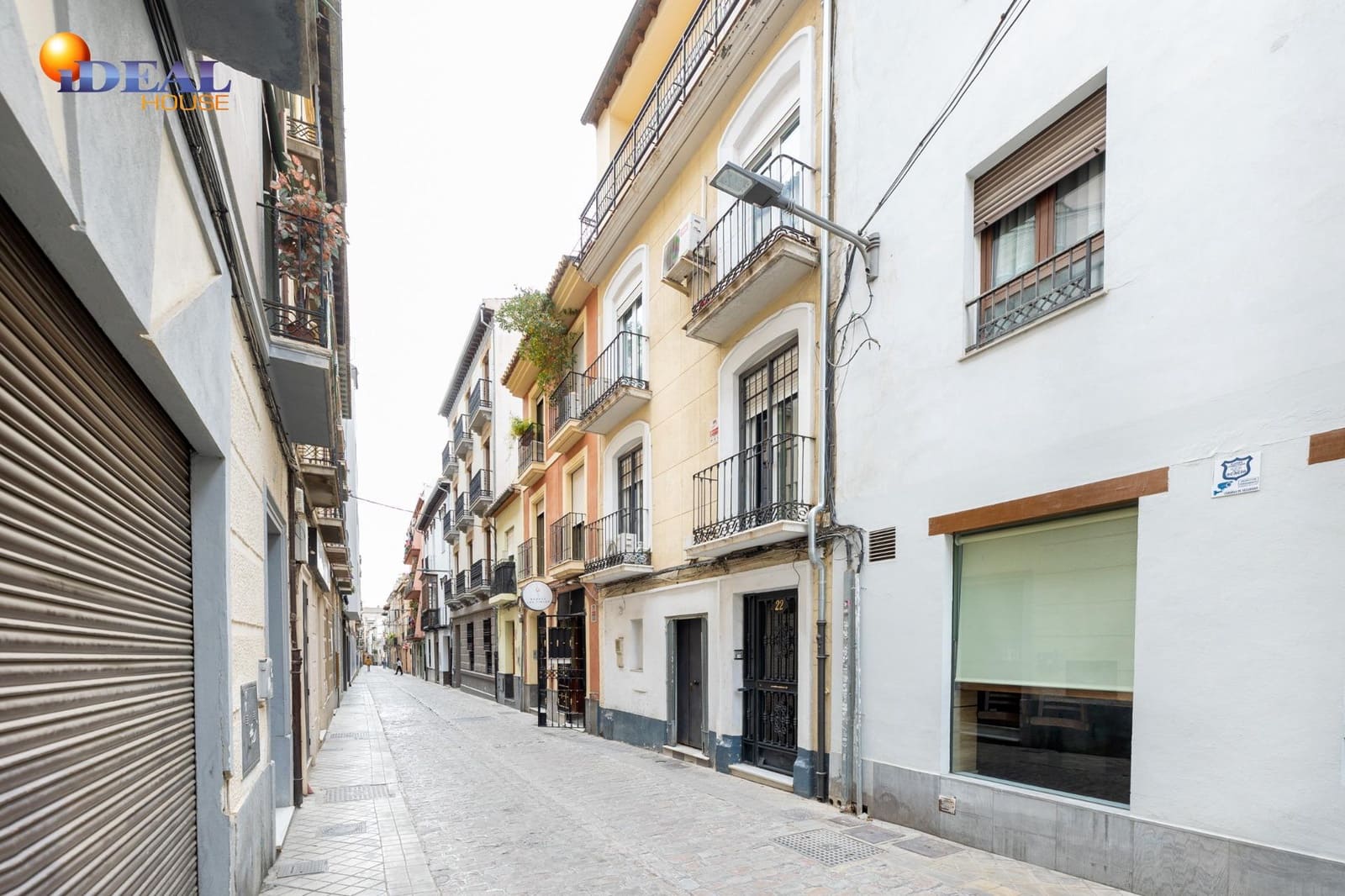 2 bedroom Flat for sale in Granada city - € 215,000 (Ref: 9434454)