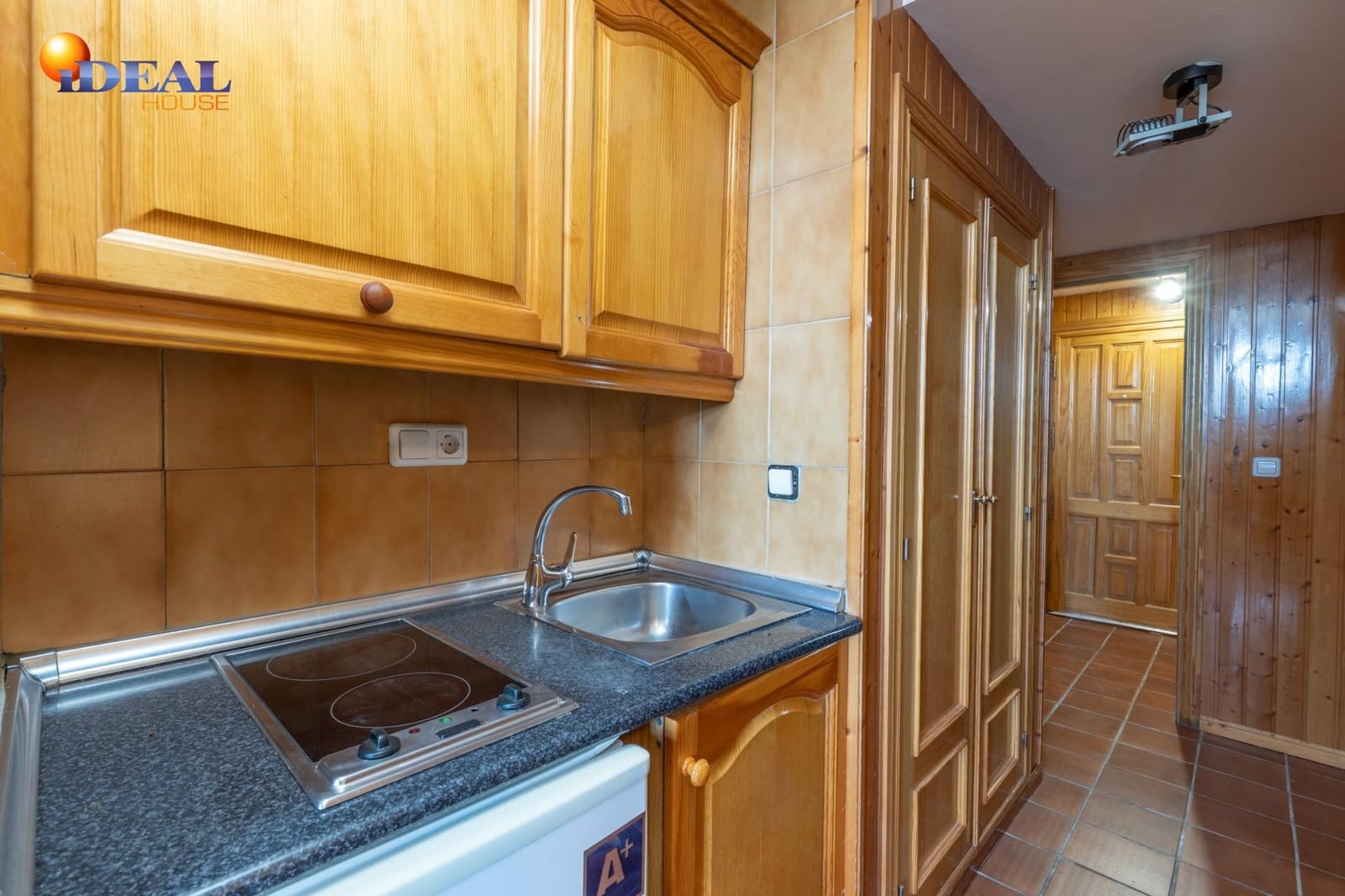 3 bedroom Apartment for sale in Sierra Nevada with garage - € 170,000 (Ref: 9434455)