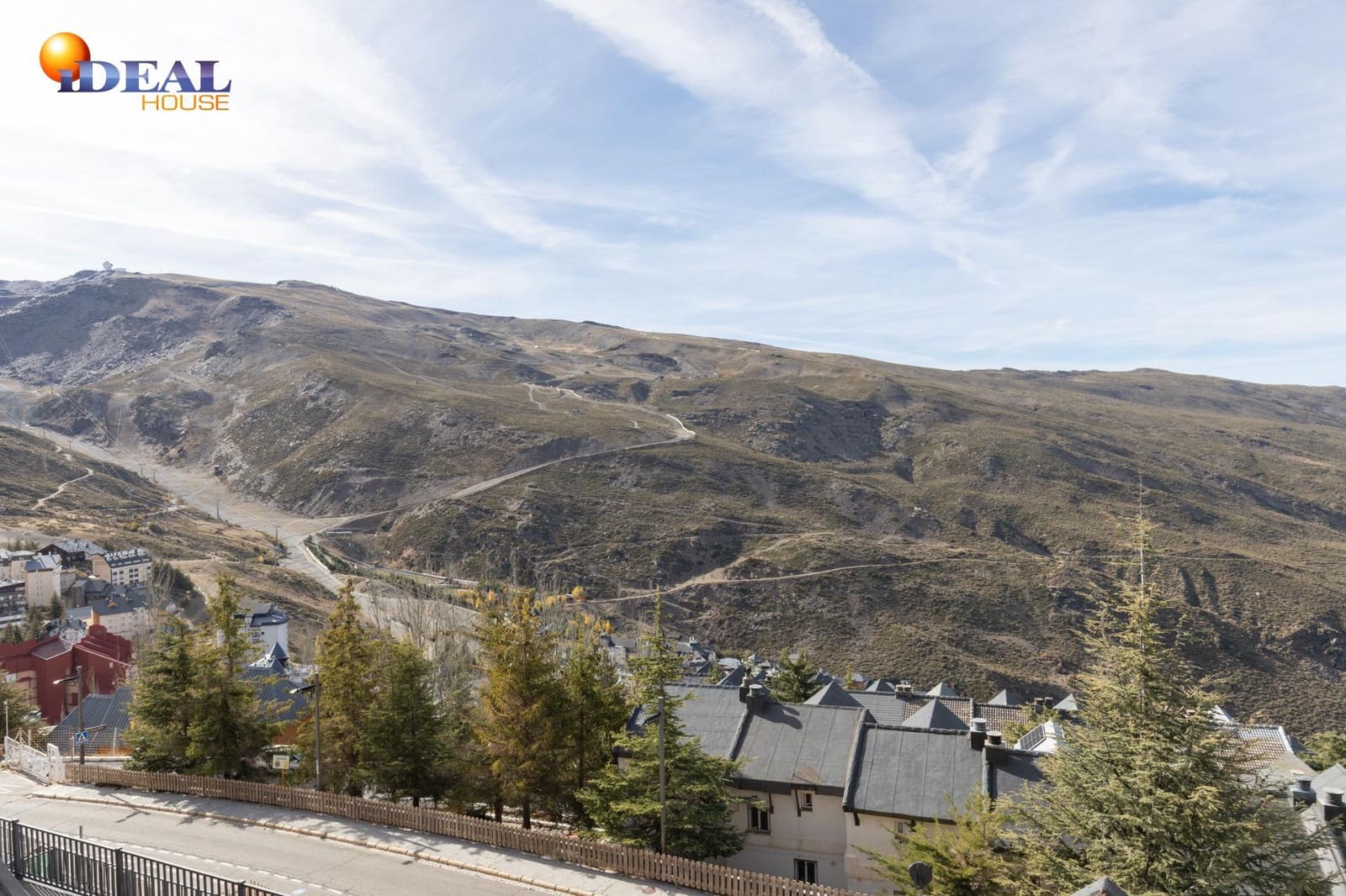 3 bedroom Apartment for sale in Sierra Nevada with garage - € 170,000 (Ref: 9434455)