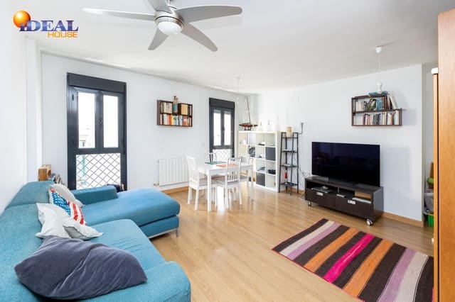 Piso de 3 habitaciones en Granada ciudad en venta con garaje - 249.900 € (Ref: 9434456)