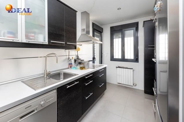 Piso de 3 habitaciones en Granada ciudad en venta con garaje - 249.900 € (Ref: 9434456)