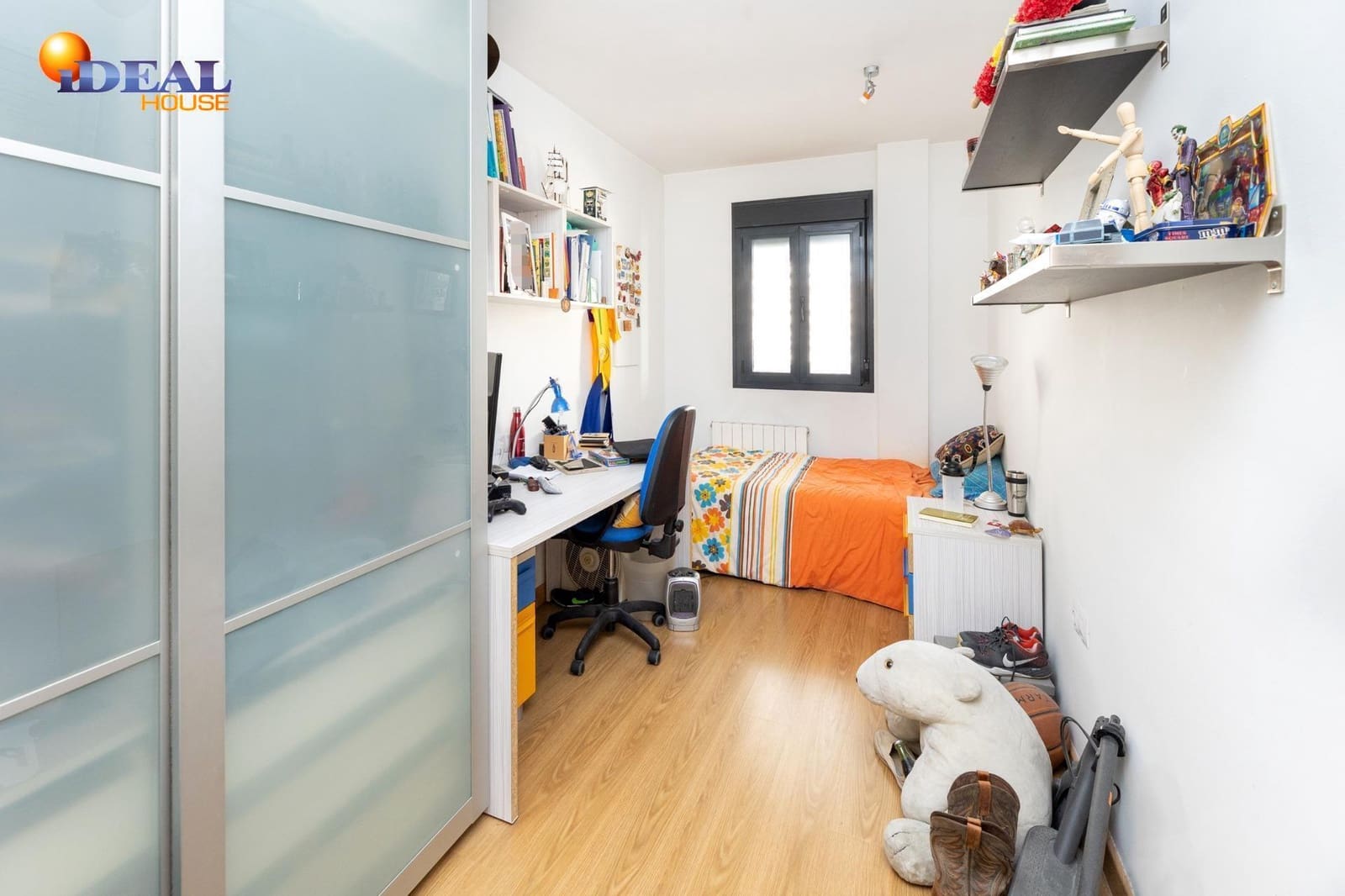 3 bedroom Flat for sale in Granada city with garage - € 249,900 (Ref: 9434456)