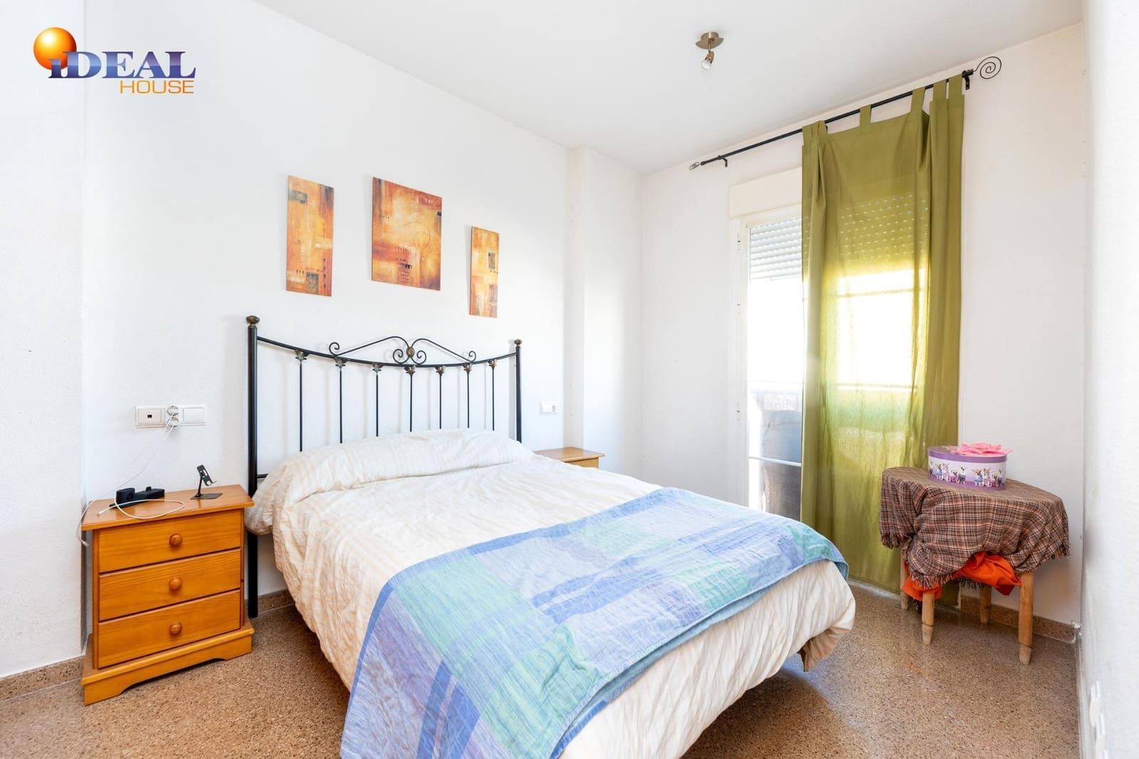 2 bedroom Flat for sale in Churriana de la Vega with garage - € 175,000 (Ref: 9434460)