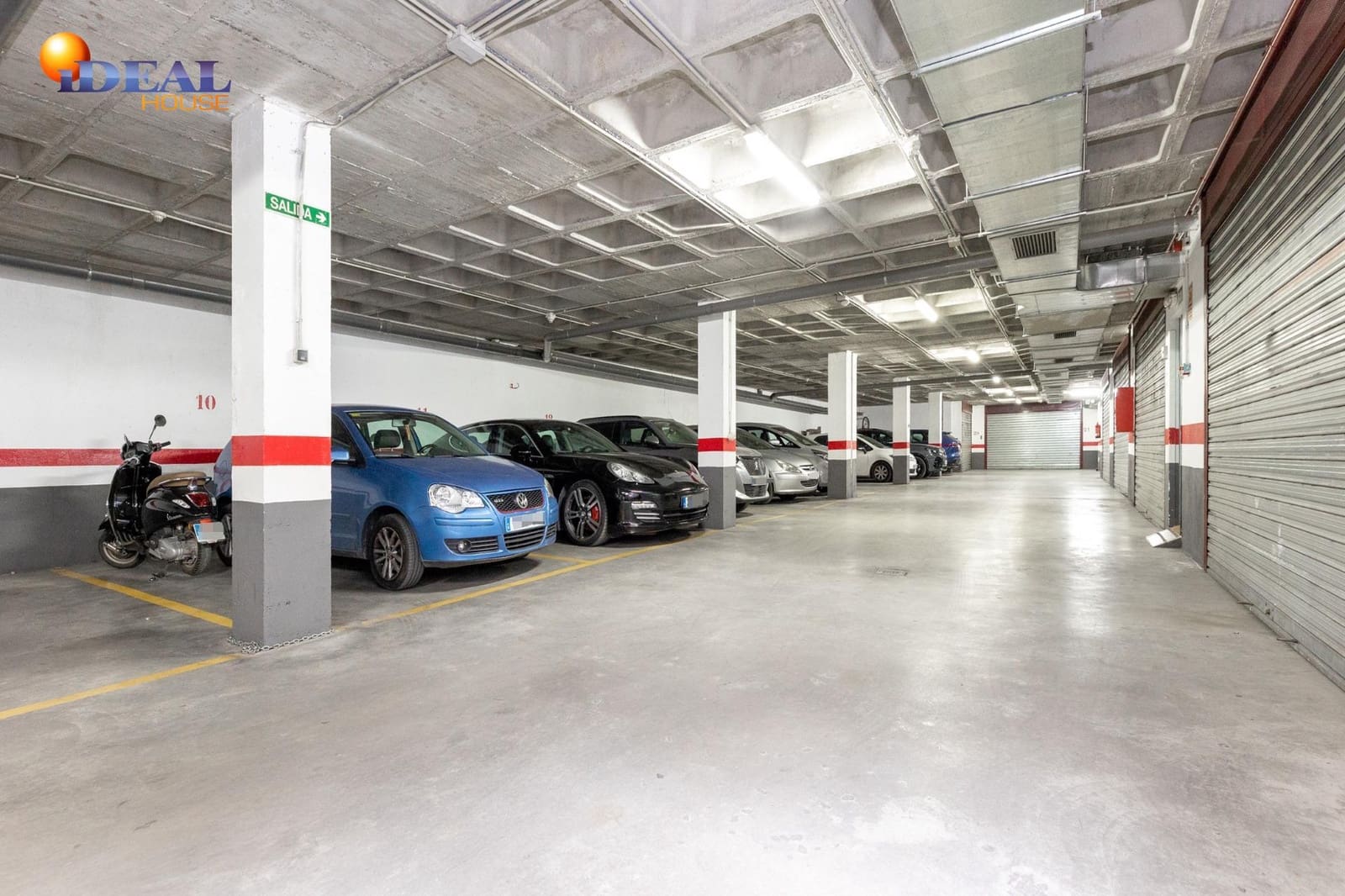 2 bedroom Flat for sale in Churriana de la Vega with garage - € 175,000 (Ref: 9434460)