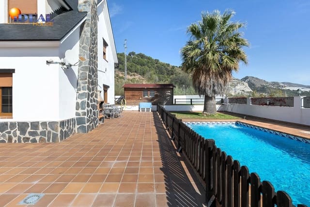 4 bedroom Villa for sale in Huétor Santillán with pool garage - € 330,000 (Ref: 9434461)