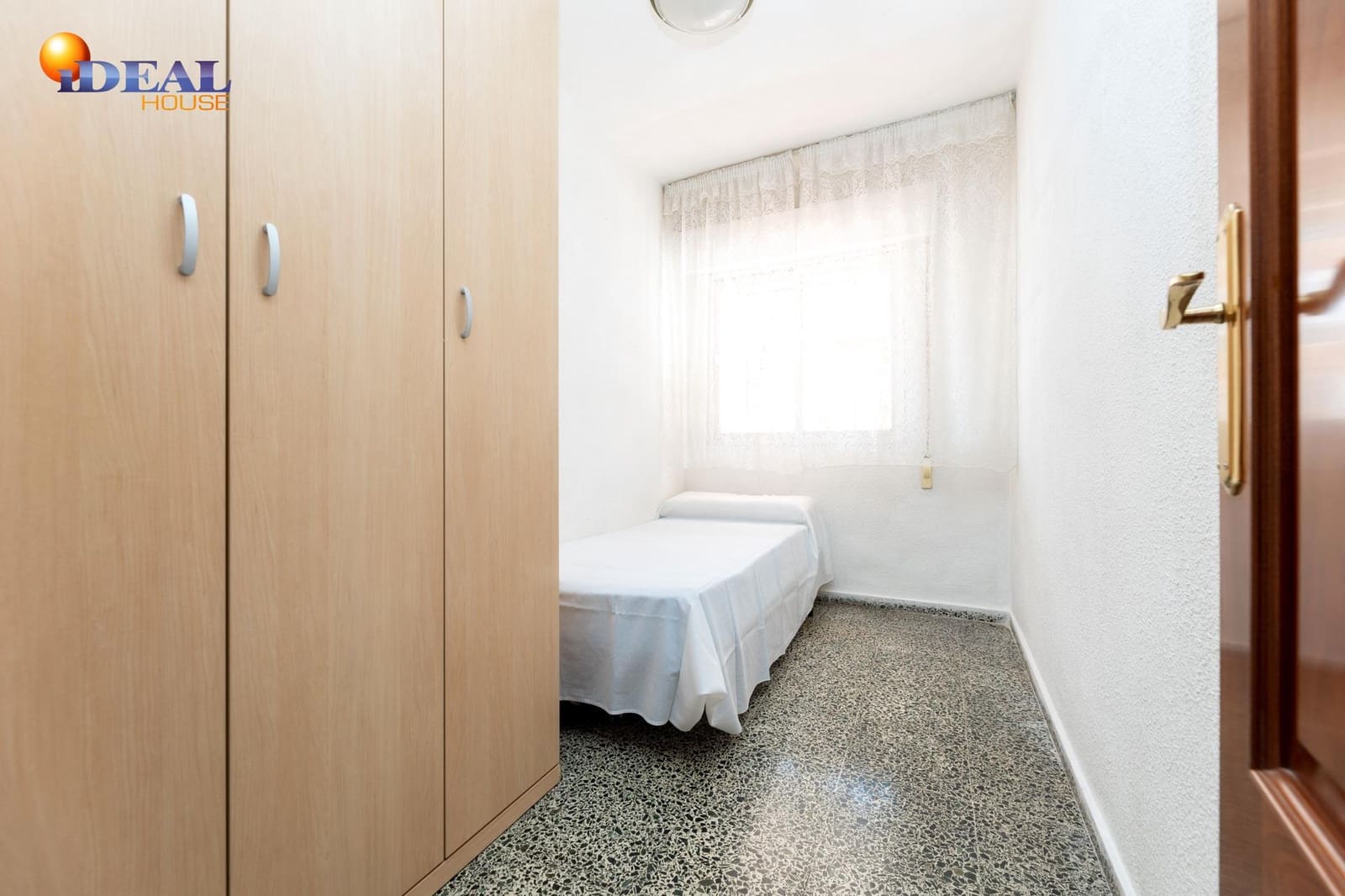 3 sovrum Lägenhet till salu i Granada stad med garage - 249 000 € (Ref: 9434463)