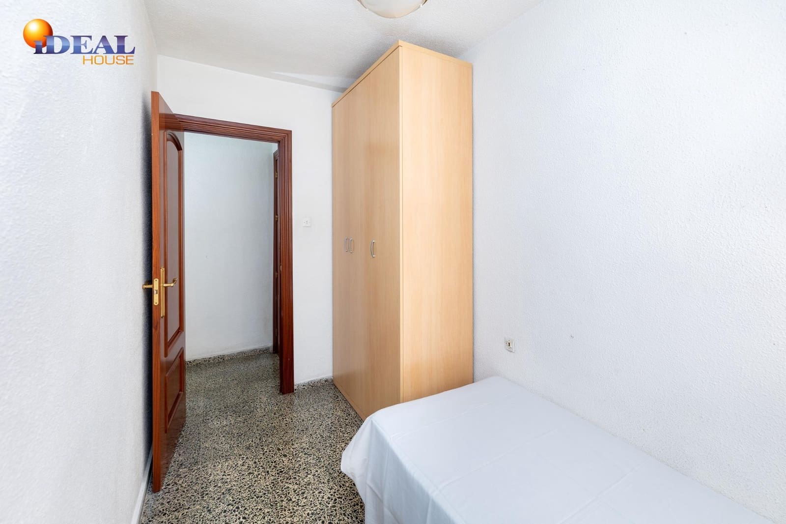 3 sovrum Lägenhet till salu i Granada stad med garage - 249 000 € (Ref: 9434463)