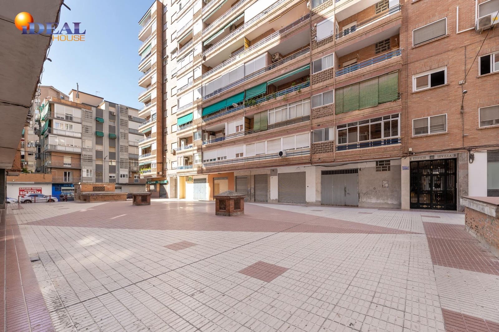 3 sovrum Lägenhet till salu i Granada stad med garage - 249 000 € (Ref: 9434463)