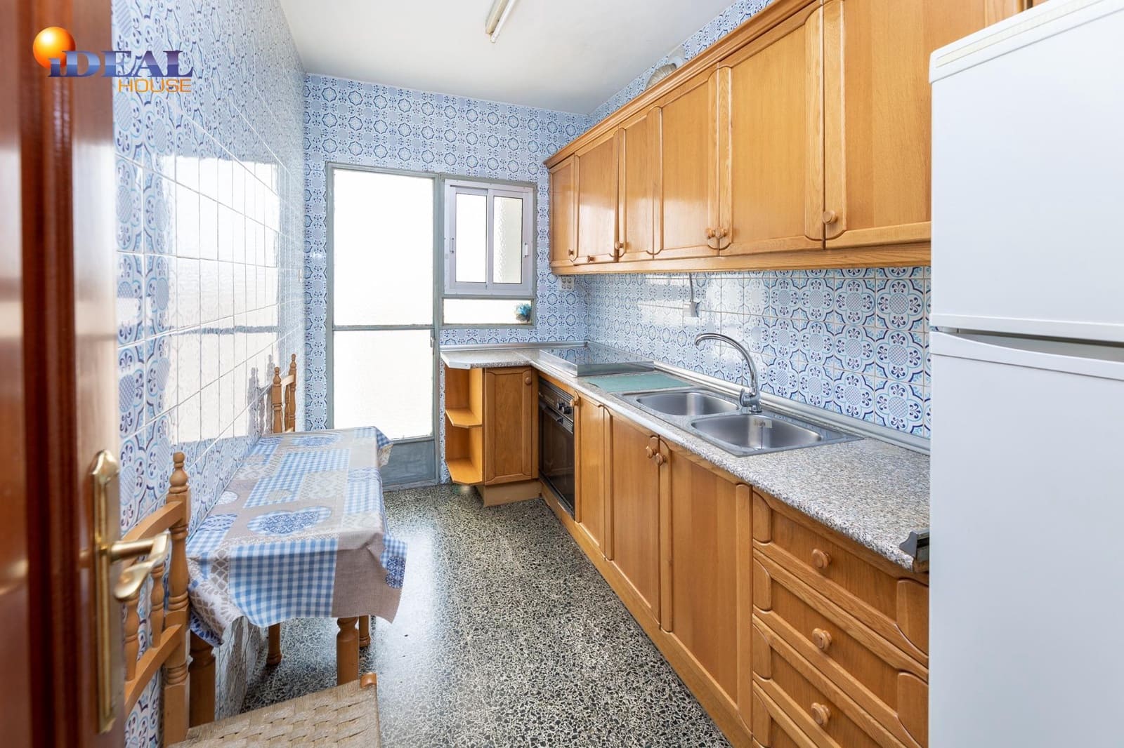 3 sovrum Lägenhet till salu i Granada stad med garage - 249 000 € (Ref: 9434463)