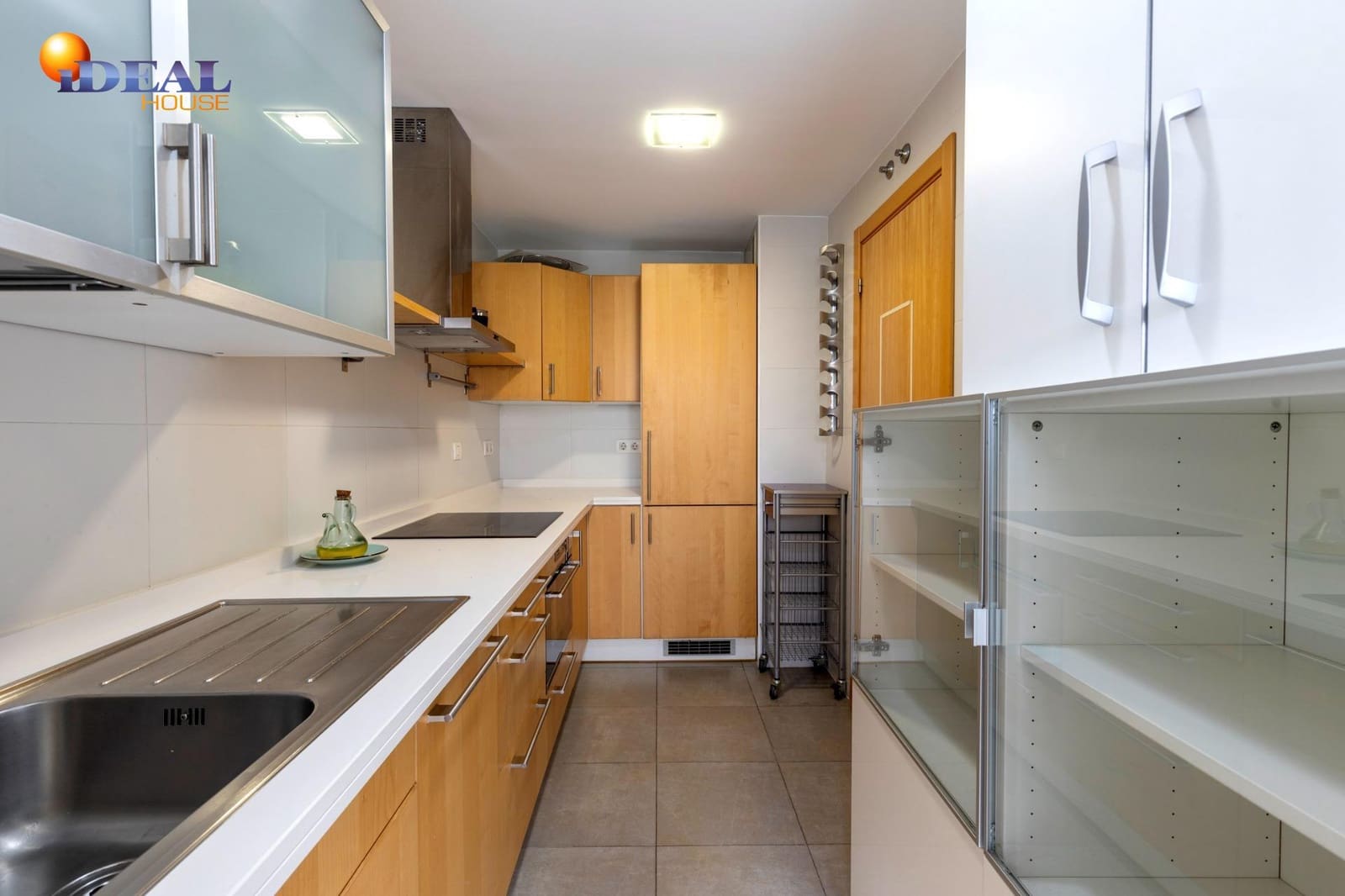 3 bedroom Flat for sale in Alhendin with pool garage - € 210,000 (Ref: 9434466)