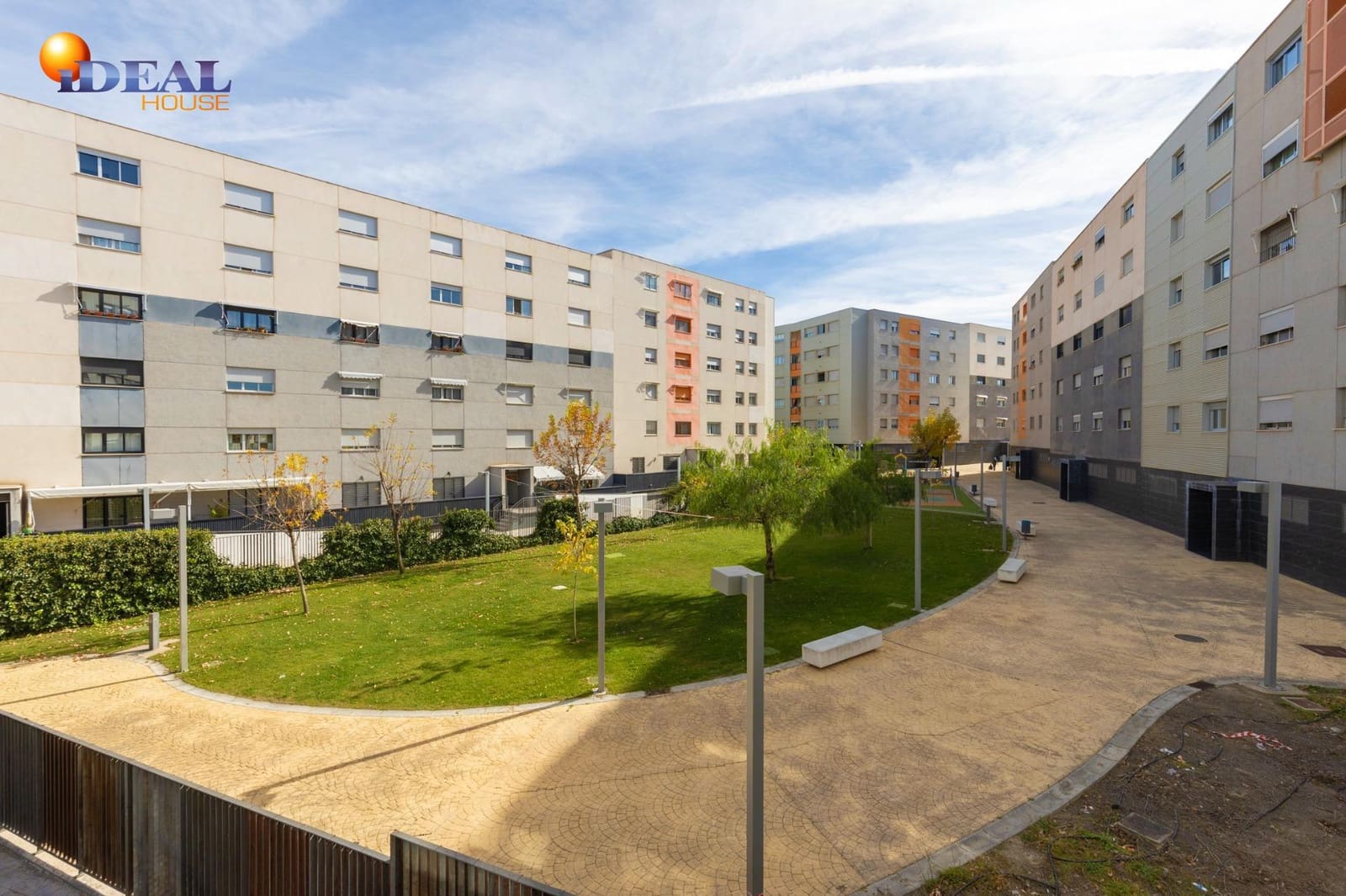 3 bedroom Flat for sale in Alhendin with pool garage - € 210,000 (Ref: 9434466)