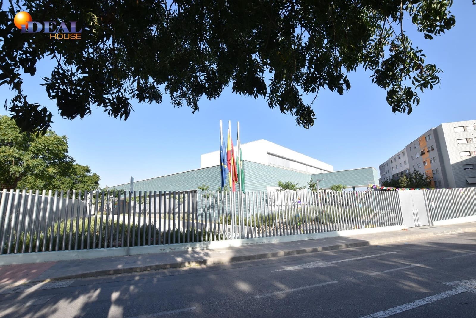 3 bedroom Flat for sale in Alhendin with pool garage - € 210,000 (Ref: 9434466)