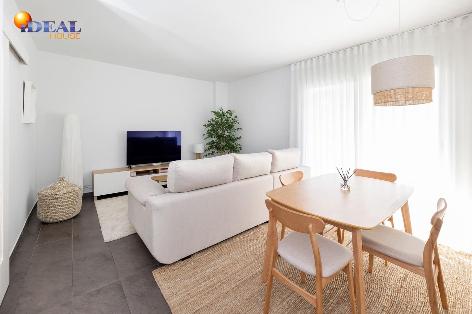 2 bedroom Flat for sale in Alhendin with pool garage - € 250,000 (Ref: 9434467)