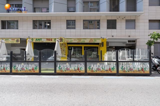 Kommersiell till salu i Granada stad - 350 000 € (Ref: 9434468)